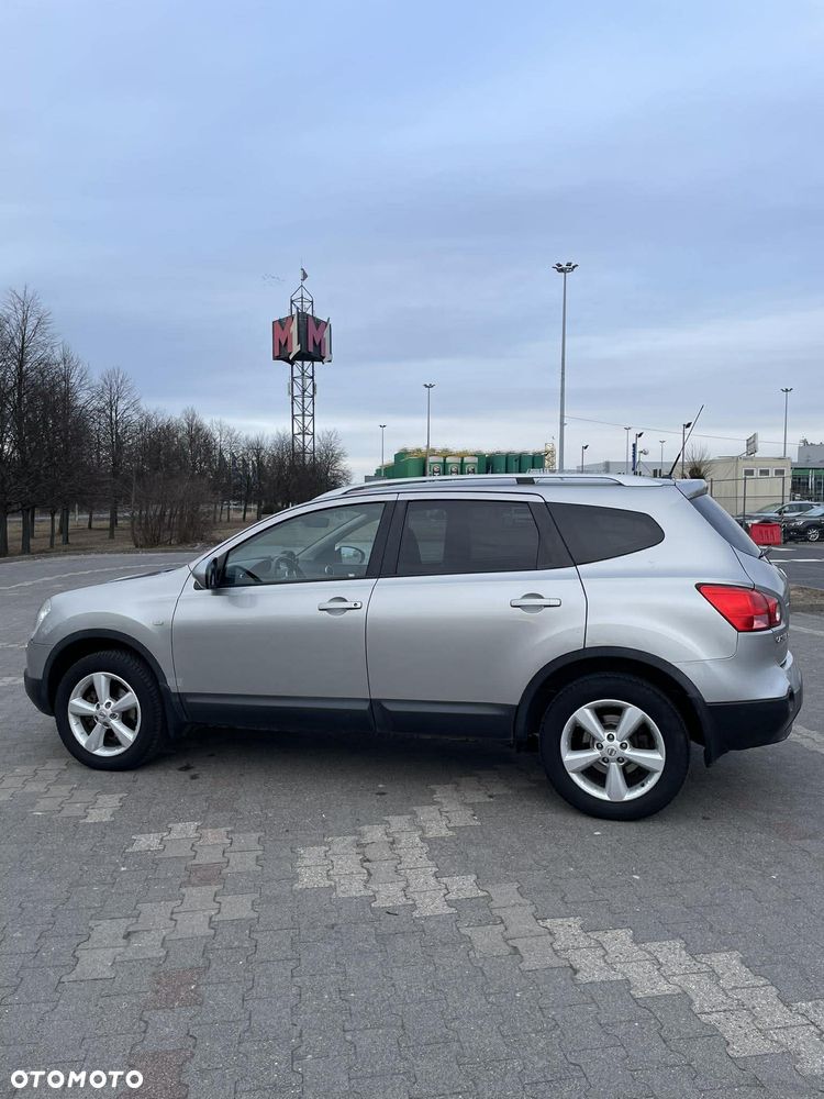 Nissan Qashqai+2 - 3