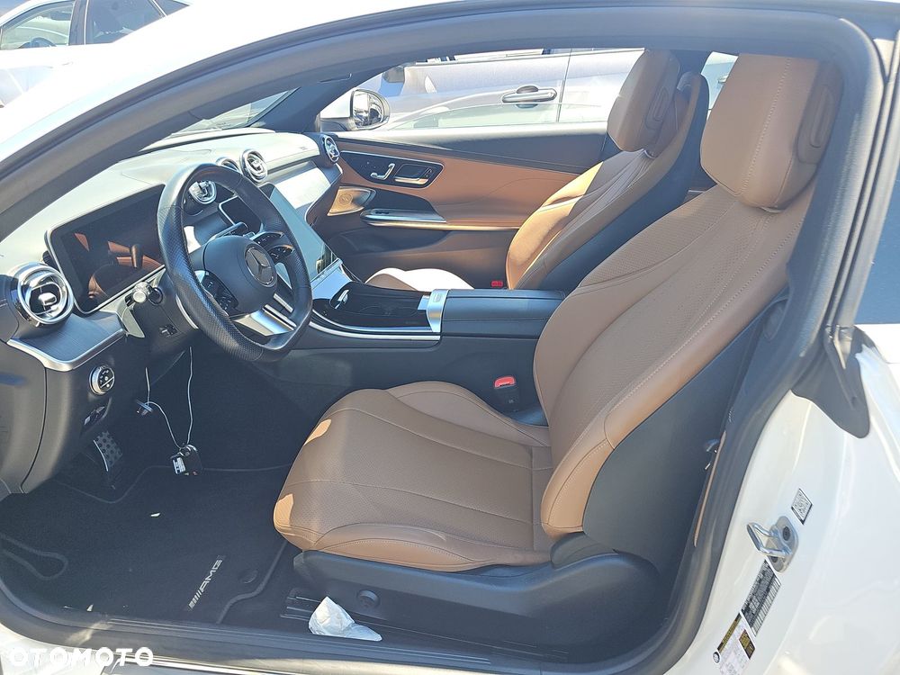 Mercedes-Benz CLE 300 4Matic 9G-TRONIC Edition AMG Line - 7
