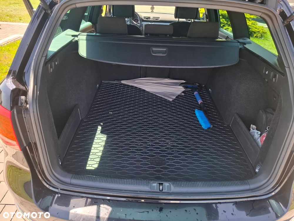 Volkswagen Passat - 10