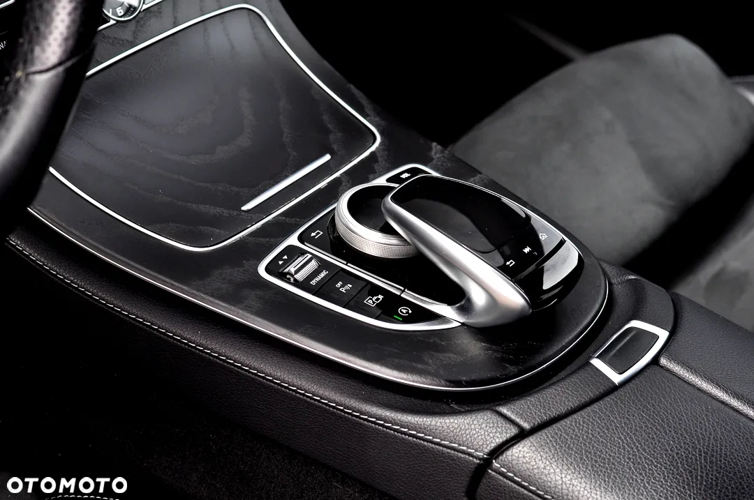 Mercedes-Benz Klasa E 200 T 9G-TRONIC AMG Line - 17