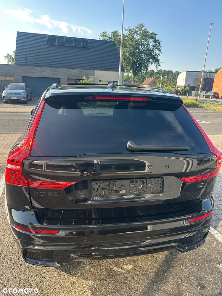 Volvo XC 60 T6 AWD Ultra Black Edition - 12