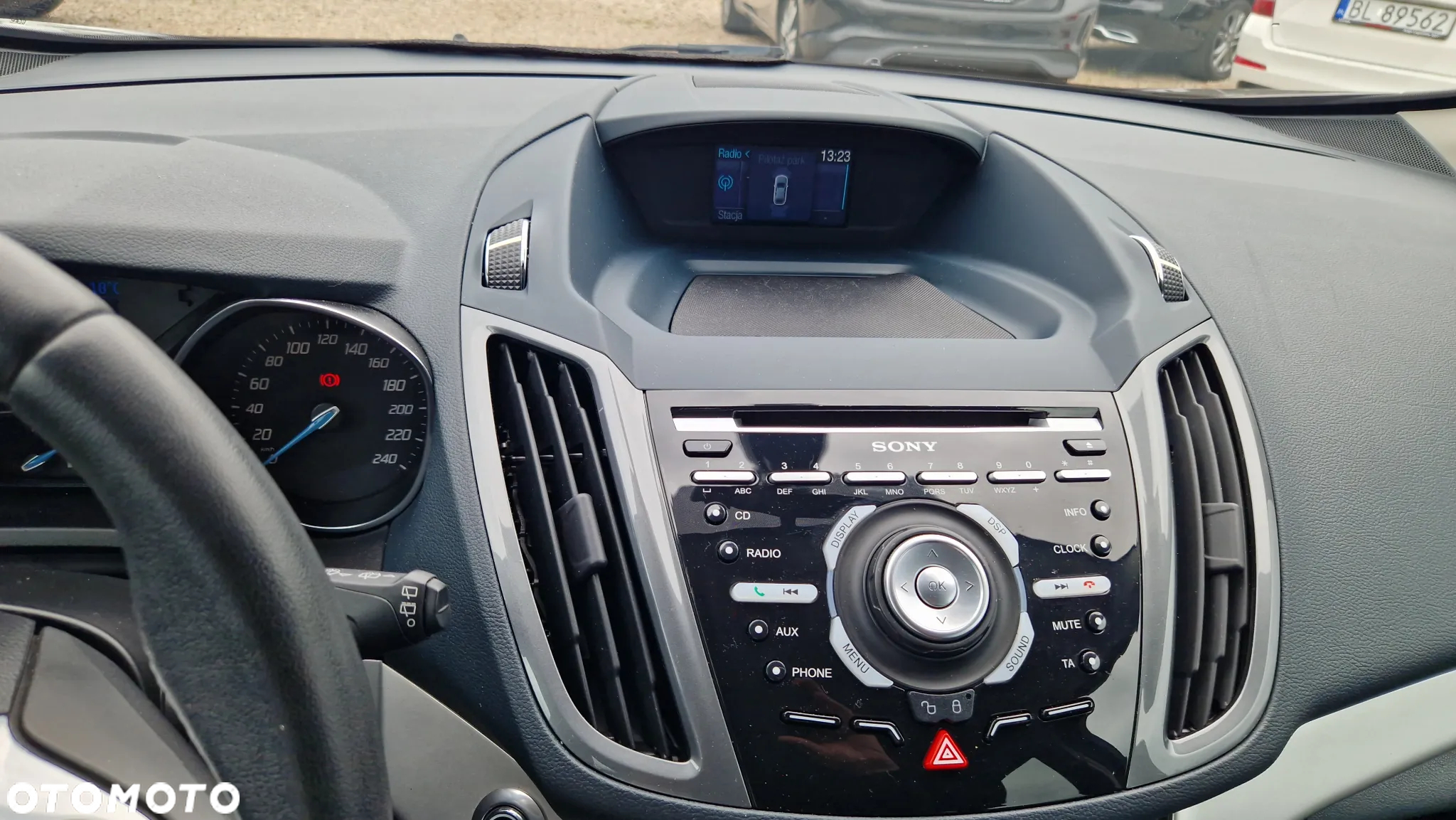 Ford C-MAX 1.6 EcoBoost Titanium - 13