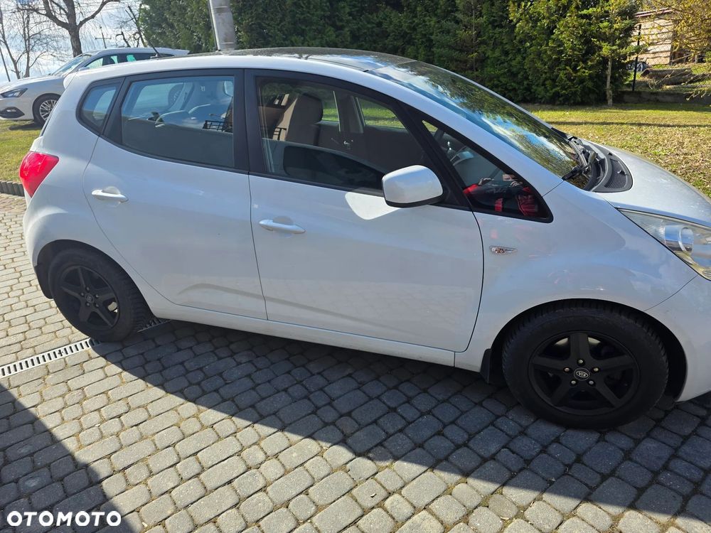 Kia Venga 1.6 CRDi L - 2