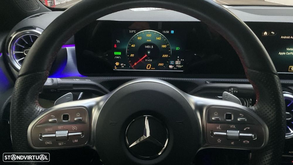 Mercedes-Benz A 250 Limousine e AMG Line - 4