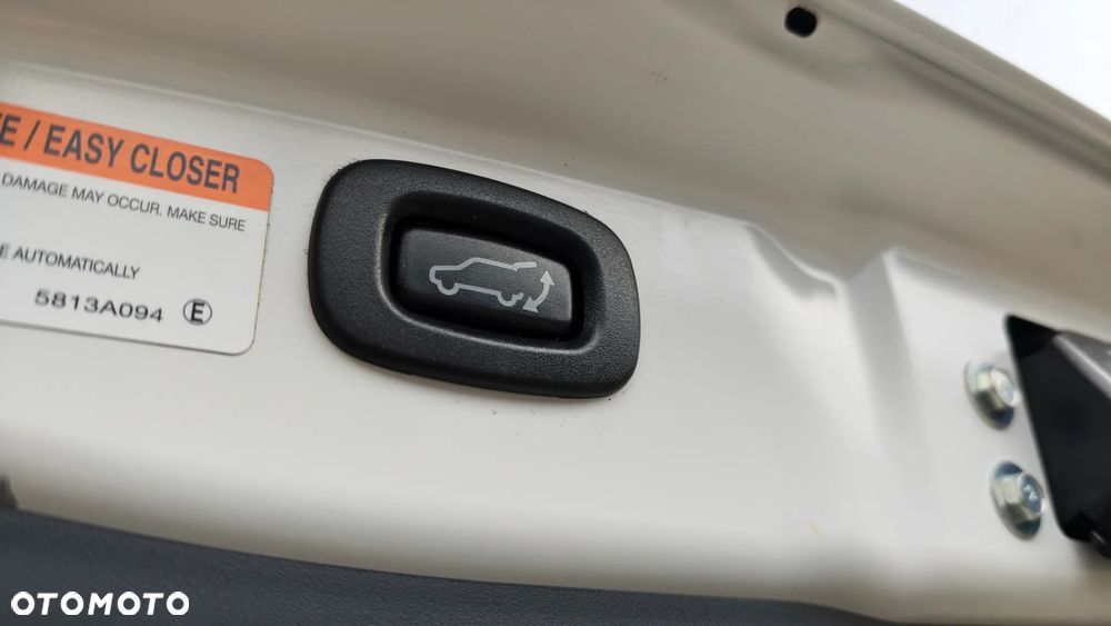 Mitsubishi Outlander 2.0 4WD CVT Diamant Edition+ - 21