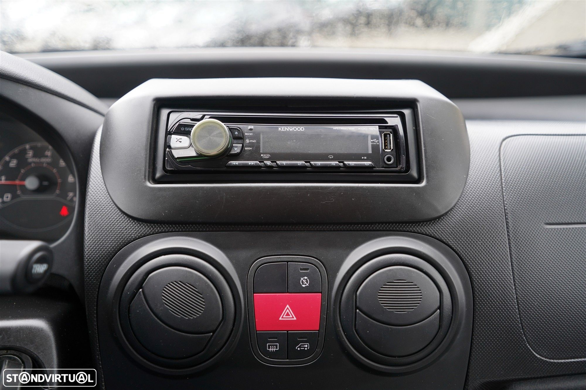 Fiat Fiorino 1.3 M-jet Adventure - 14