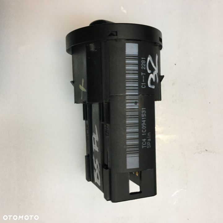 PRZEŁĄCZNIK ŚWIATEŁ NEW BEETLE I VW PASSAT B5 FL GOLF IV BORA 1C0941531 - 3