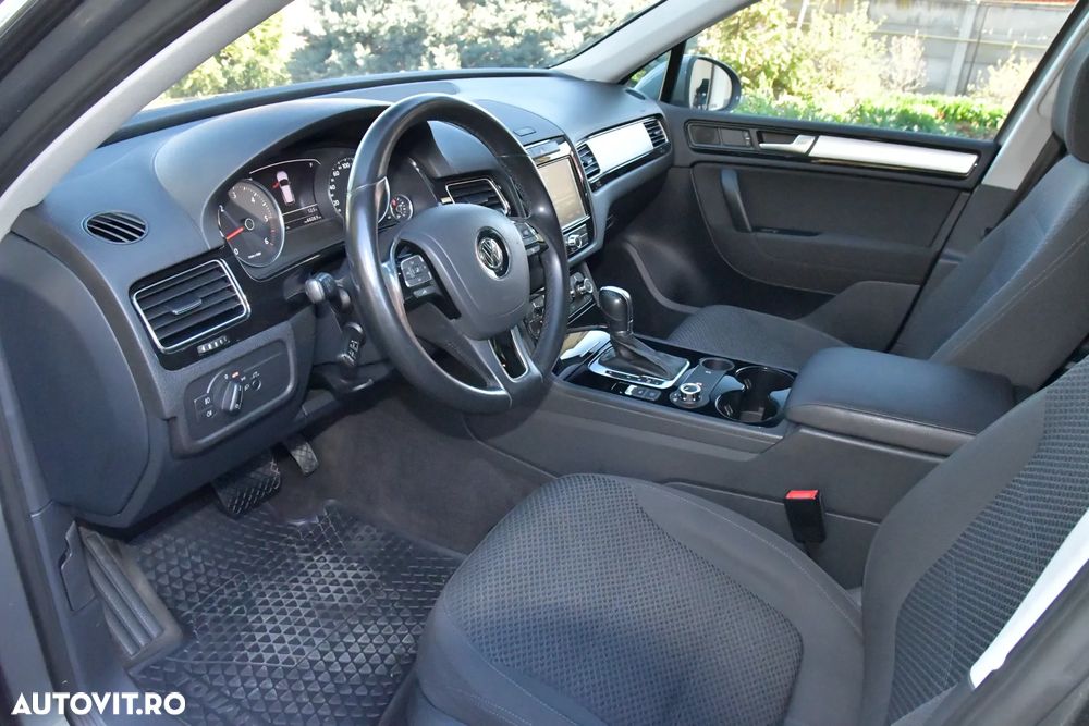 Volkswagen Touareg 3.0 V6 TDI BMT - 12