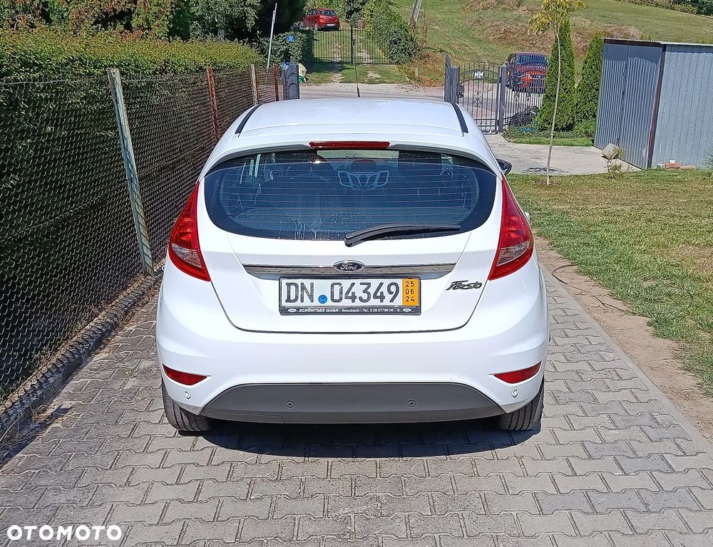 Ford Fiesta 1.25 Celebration - 8