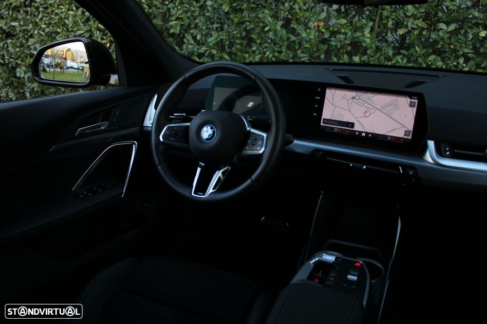 BMW iX2 xDrive30 Pack Desportivo M - 23