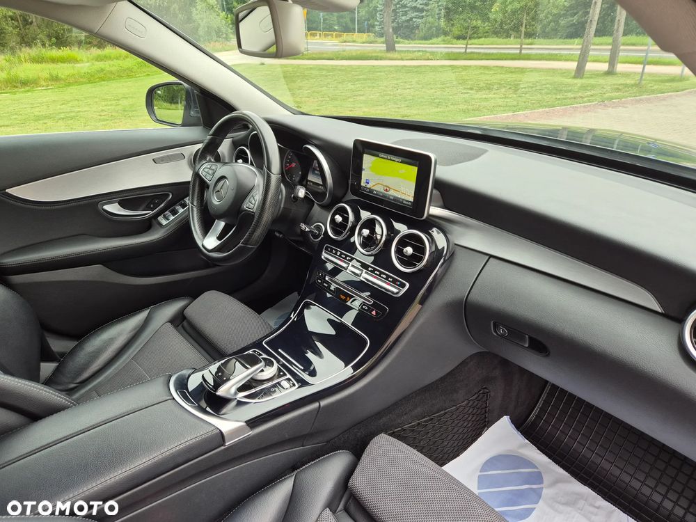 Mercedes-Benz Klasa C 200 7G-TRONIC Avantgarde - 19