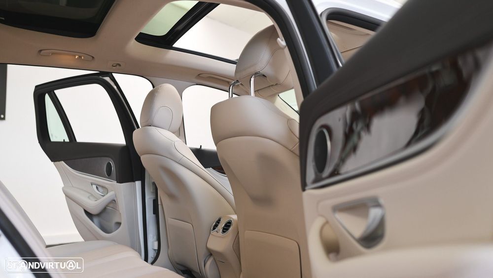 Mercedes-Benz E 300 de 4Matic T 9G-TRONIC Avantgarde - 45