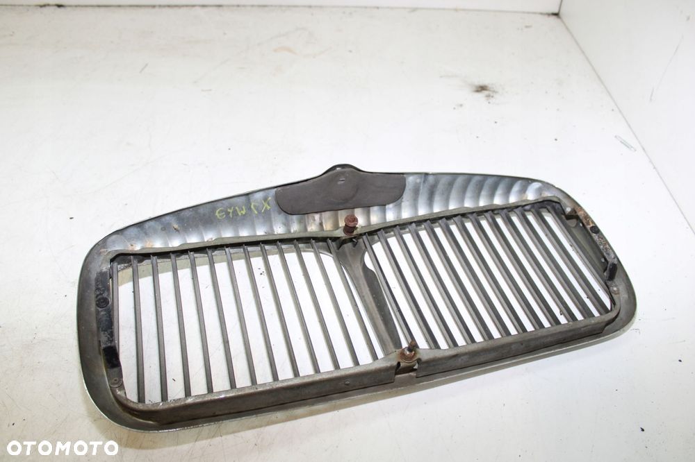 JAGUAR XJ MK3 DAIMLER ATRAPA GRILL CHROM - 5