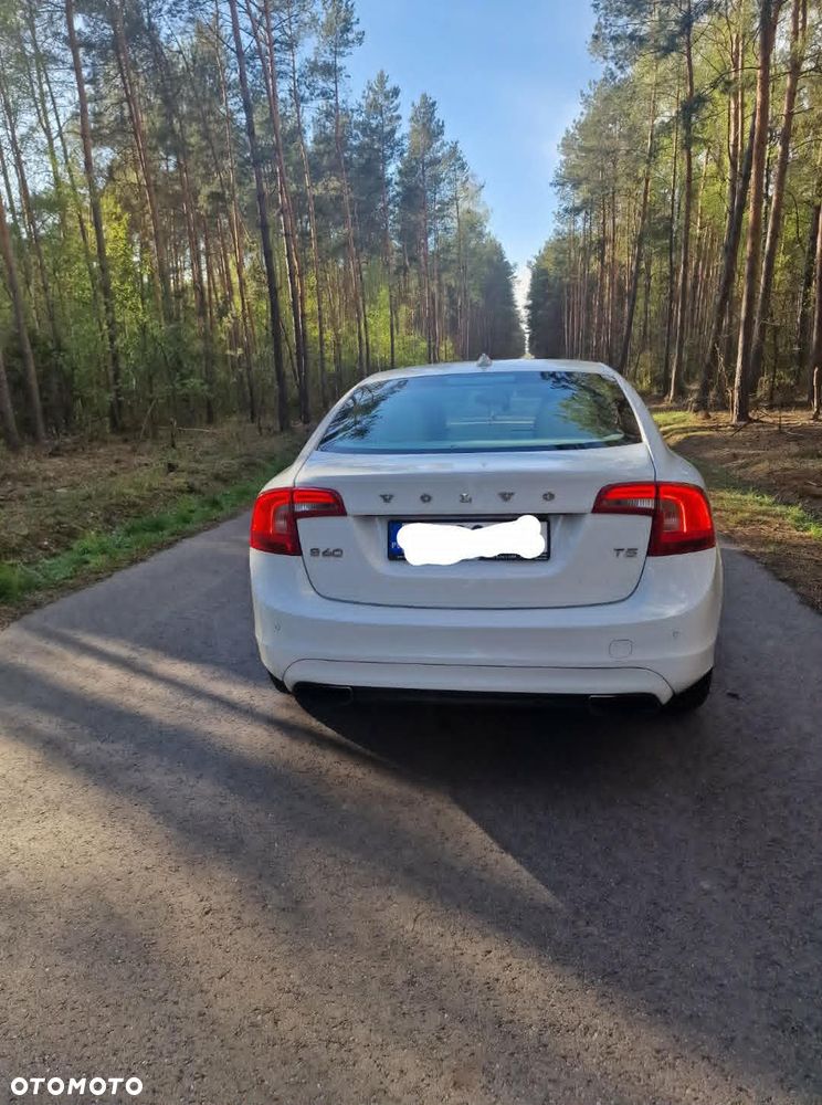 Volvo S60 - 3