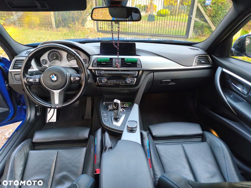 BMW Seria 3 320d Touring Edition M Sport Shadow - 13