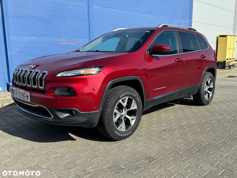 Jeep Cherokee - 1