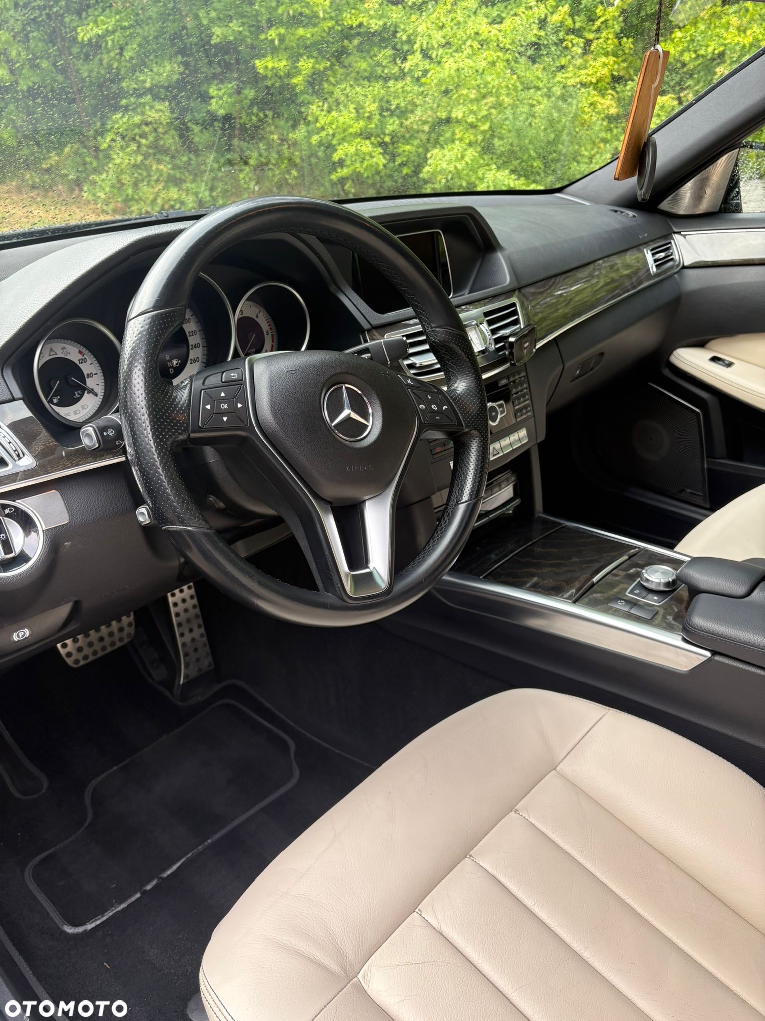 Mercedes-Benz Klasa E 220 T CDI DPF BlueEFFICIENCY Automatik Elegance - 10