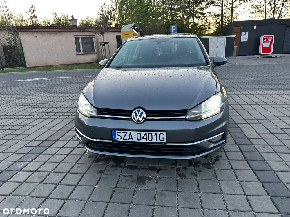 Volkswagen Golf - 11