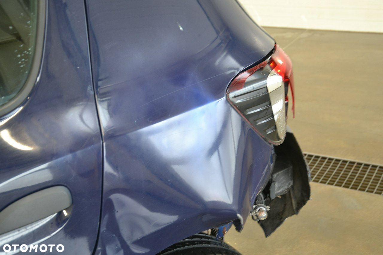 Dacia Sandero - 10