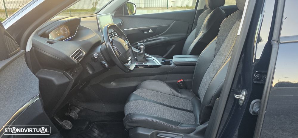 Peugeot 3008 PureTech 130 Stop & Start GPF Allure - 11