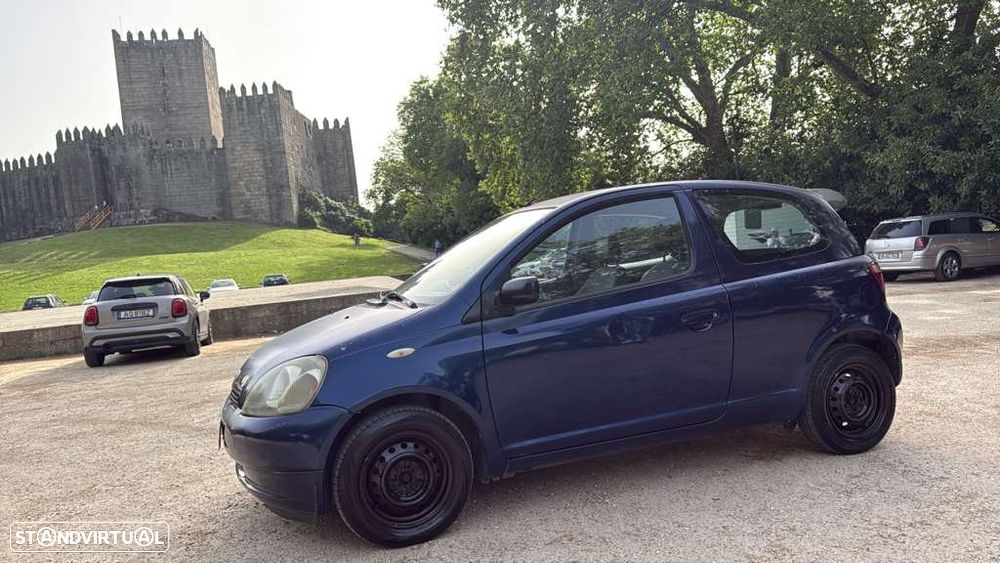 Toyota Yaris 1.0 Base C/Radio - 1