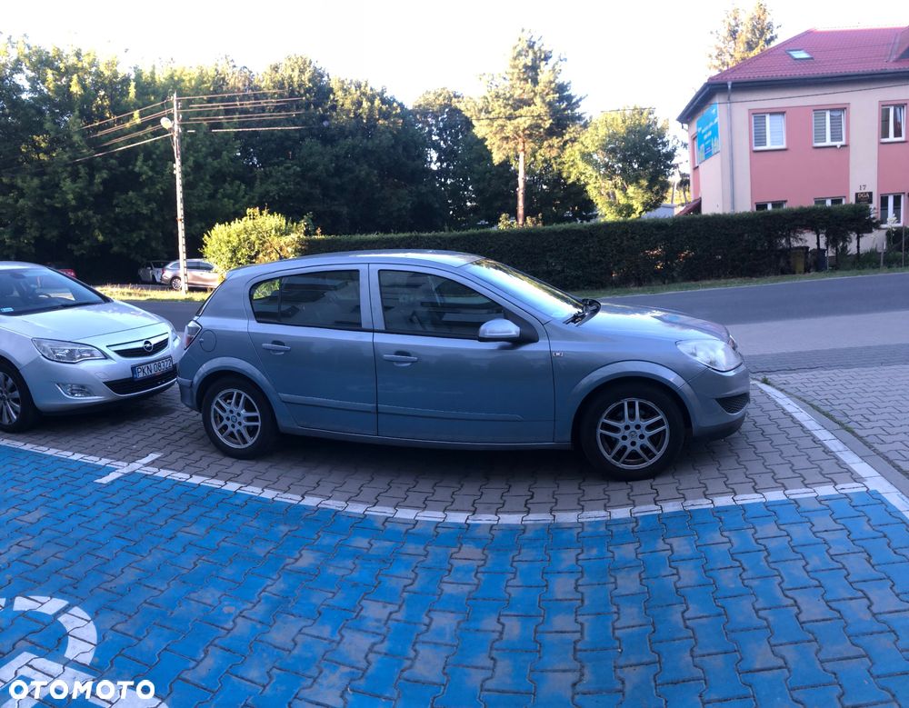 Opel Astra 1.7 CDTI Enjoy - 1