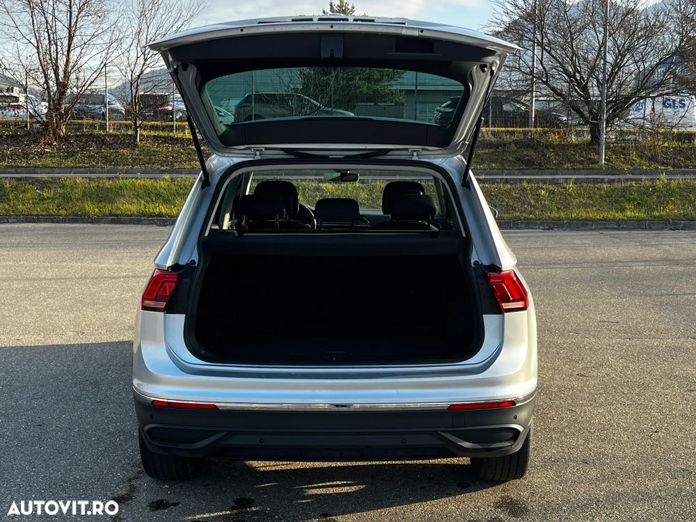 Volkswagen Tiguan - 24
