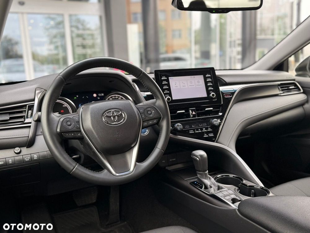 Toyota Camry 2.5 Hybrid Comfort CVT - 11