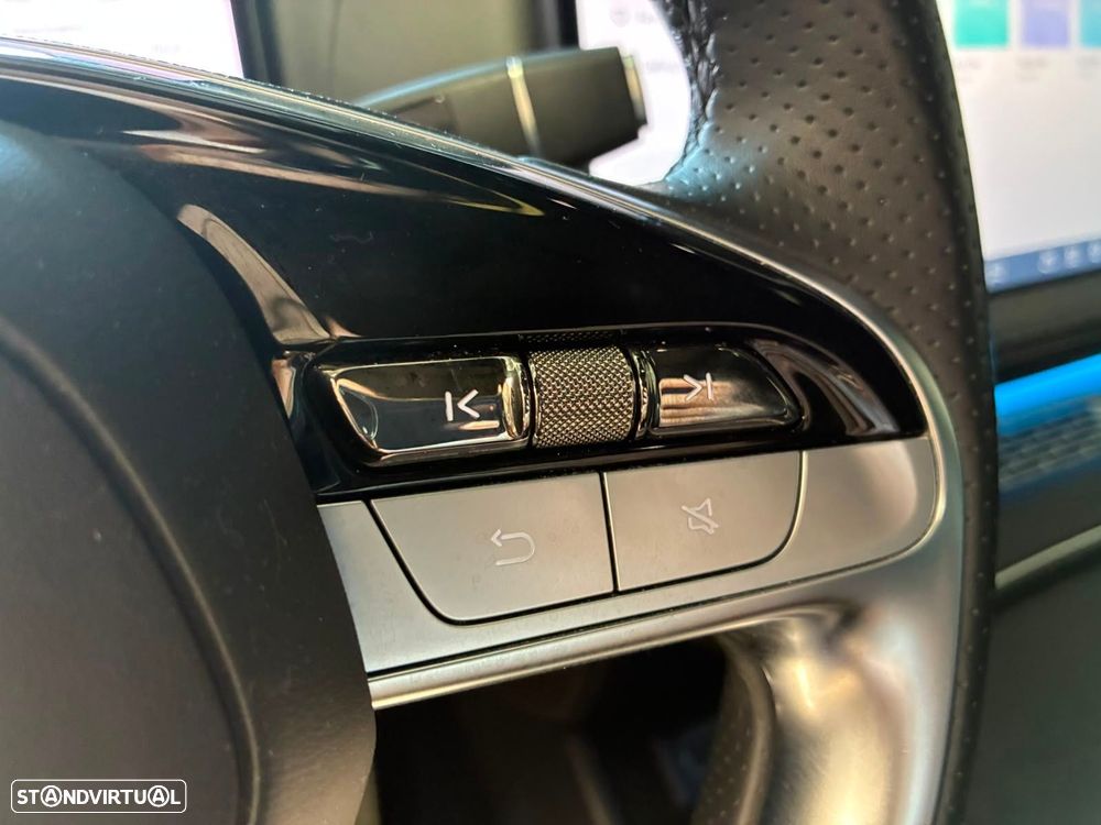 Xpeng G9 78.2 kWh Standard Range - 33
