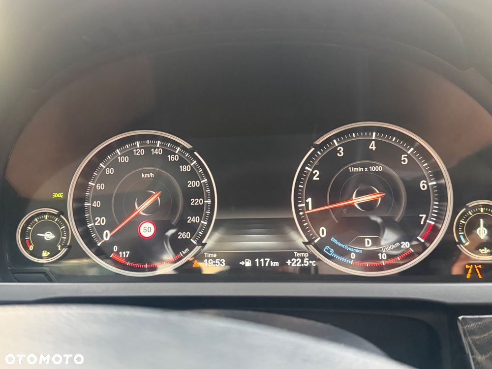 BMW Seria 7 - 34