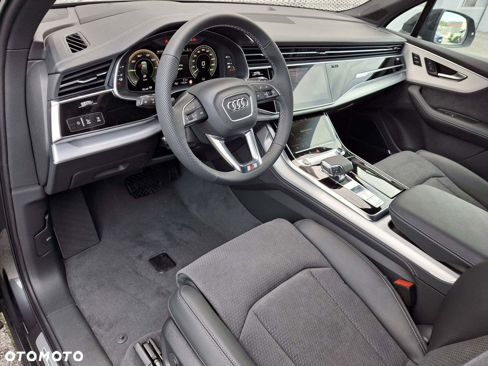 Audi Q7 - 11