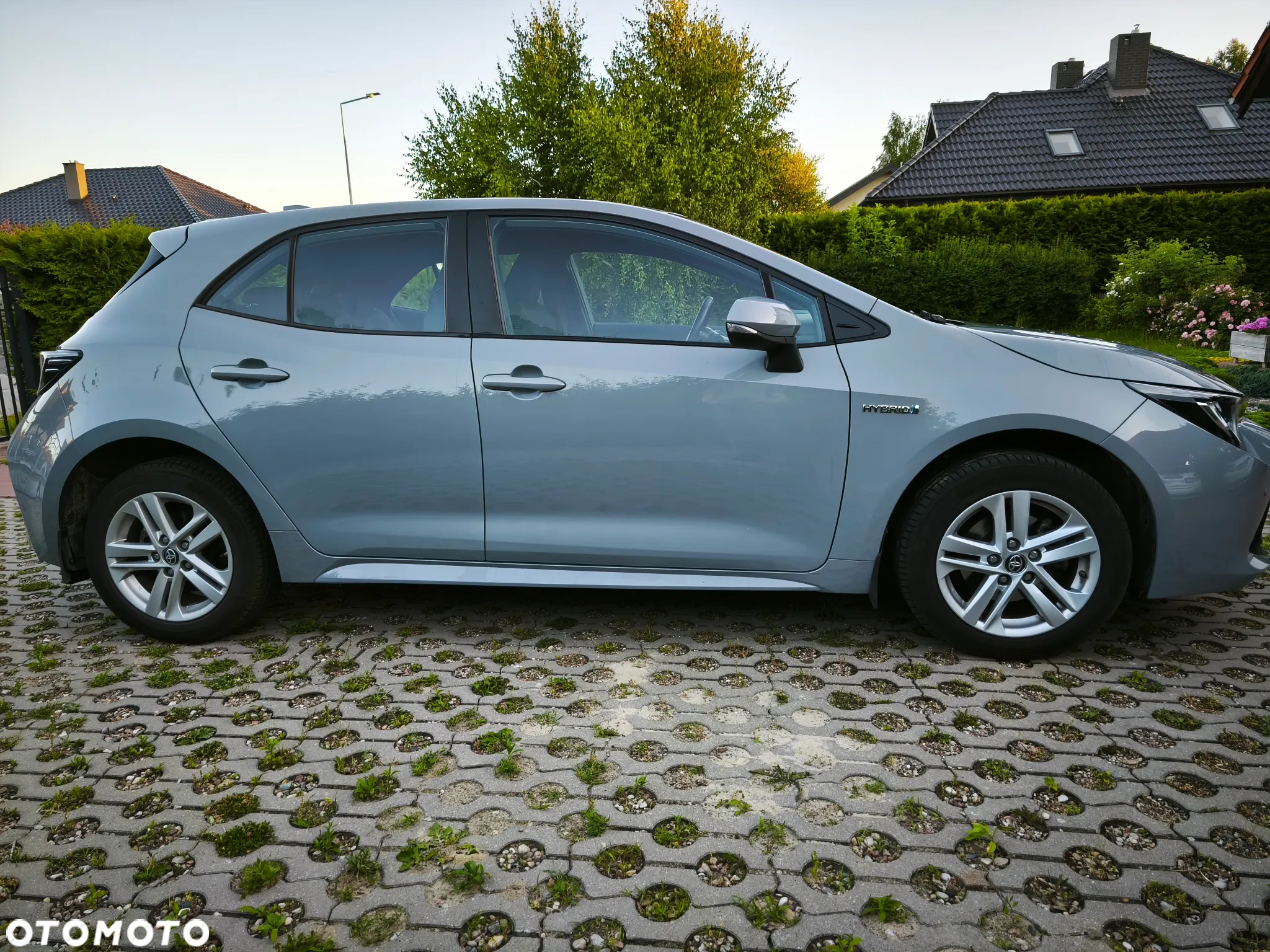 Toyota Corolla - 4