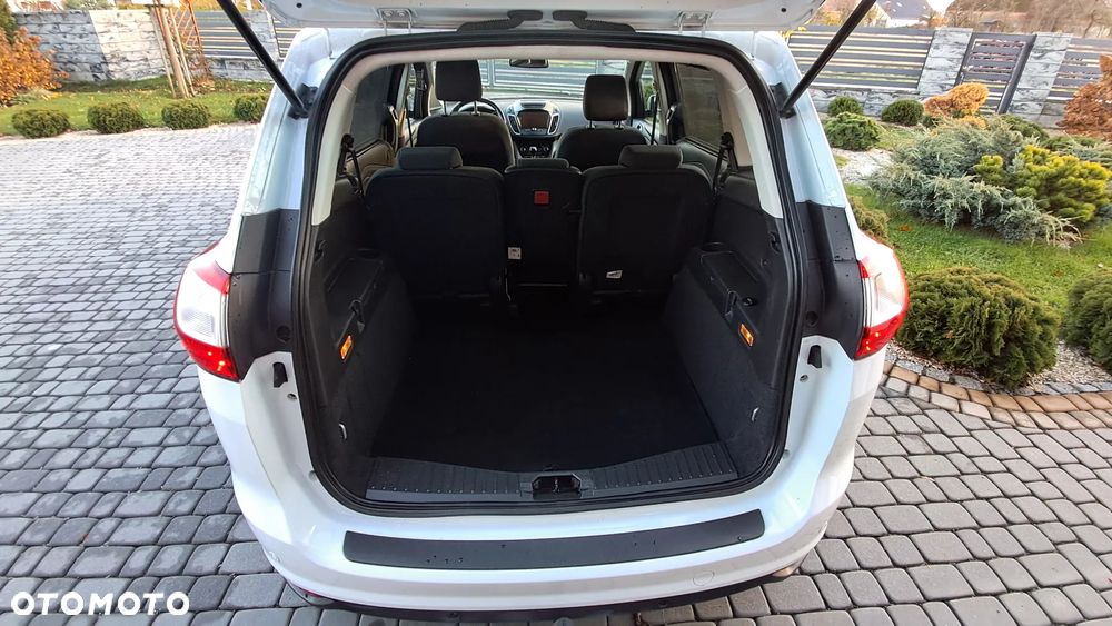 Ford Grand C-MAX - 9