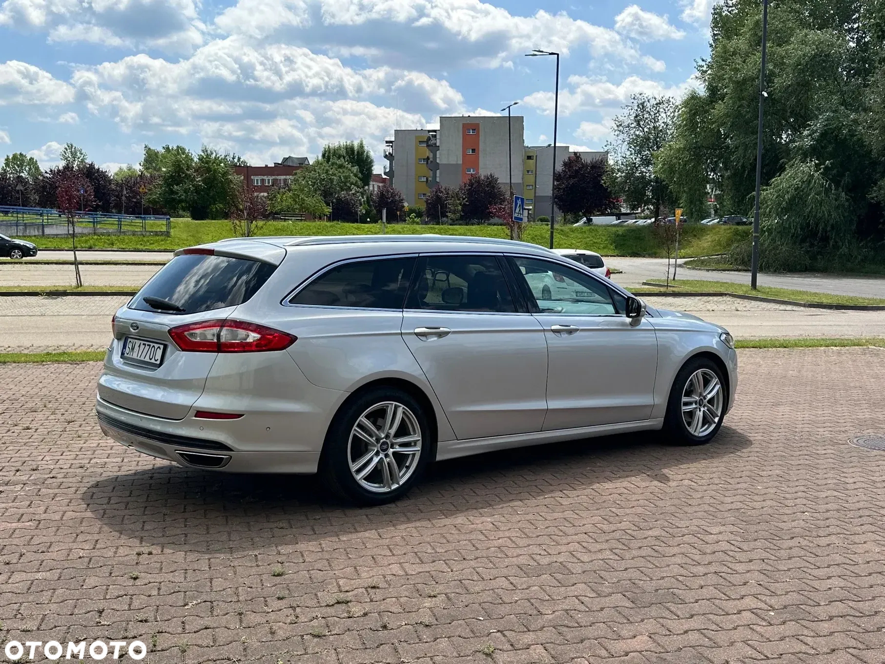 Ford Mondeo 2.0 EcoBoost Titanium - 11