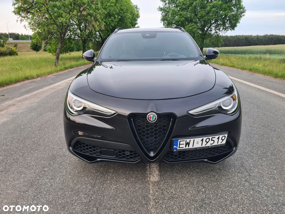 Alfa Romeo Stelvio 2.0 Turbo 16V AT8-Q4 Veloce - 10