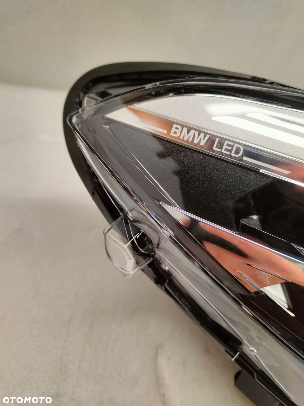 BMW 2 F22 LIFT FULL LED LAMPA PRAWY PRZÓD 8738680 - 2