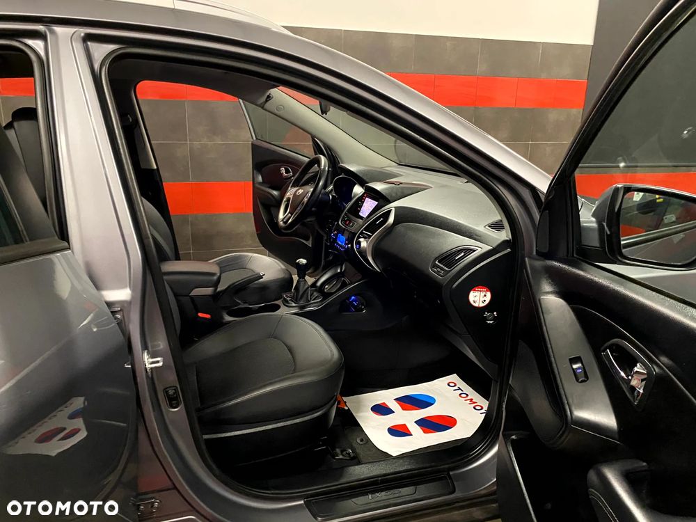 Hyundai ix35 2.0 Premium 2WD - 19