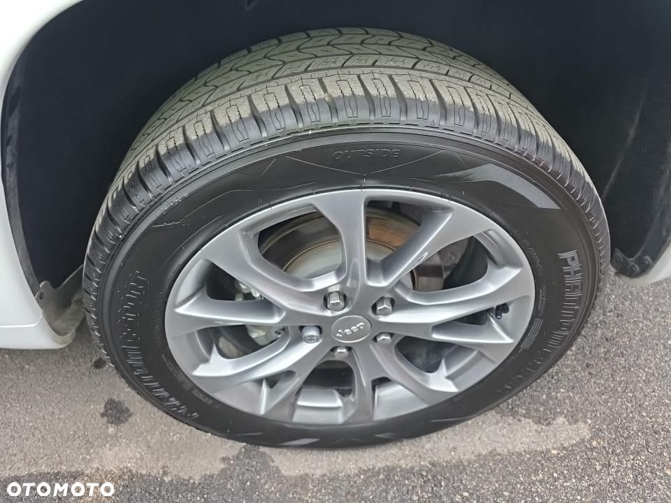 Jeep Grand Cherokee 5.7 V8 Summit - 16