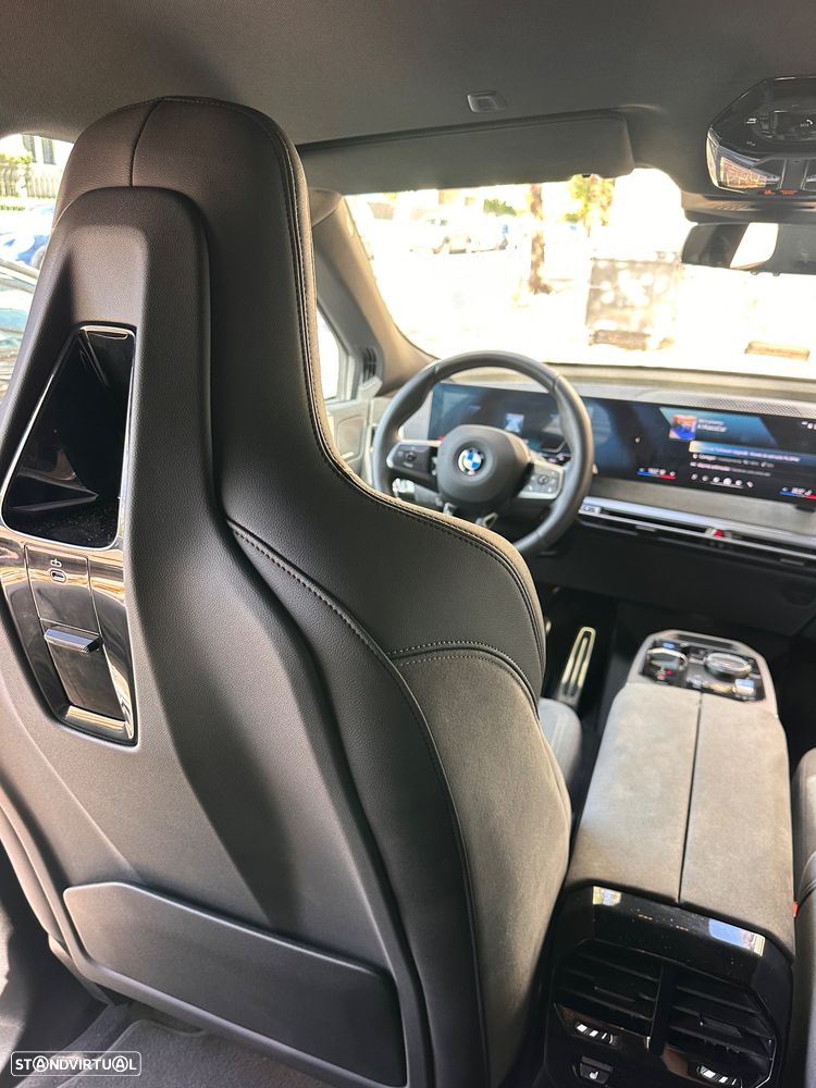 BMW iX xDrive 45 Pack Desportivo - 13