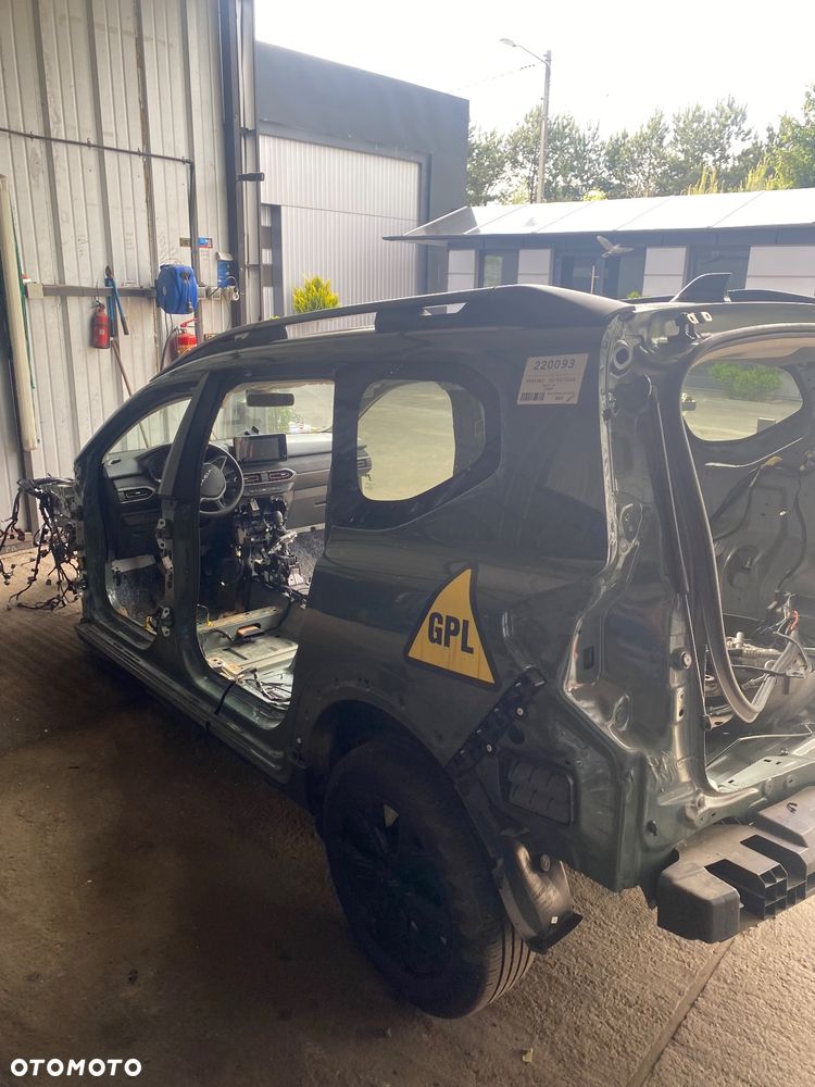 DACIA JOGGER 2025r lift IGŁA ! CAŁA KAROSERIA Legalna ! ! ! BUDA KASTA TYŁ Z DACHEM DUPA DACH ĆWIARTKA BŁOTNIK TYLNY PODŁUŻNICA PRÓG WANNA PAS TYLNY BŁOTNIK tył kompletna OVKQM - 2