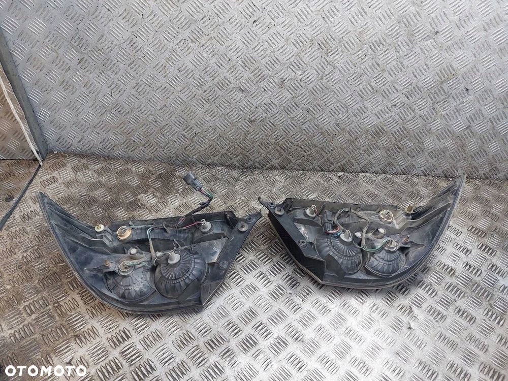 LAMPA LEWY TYŁ + PRAWY TYŁ MITSUBISHI LANCER VII SEDAN - 5