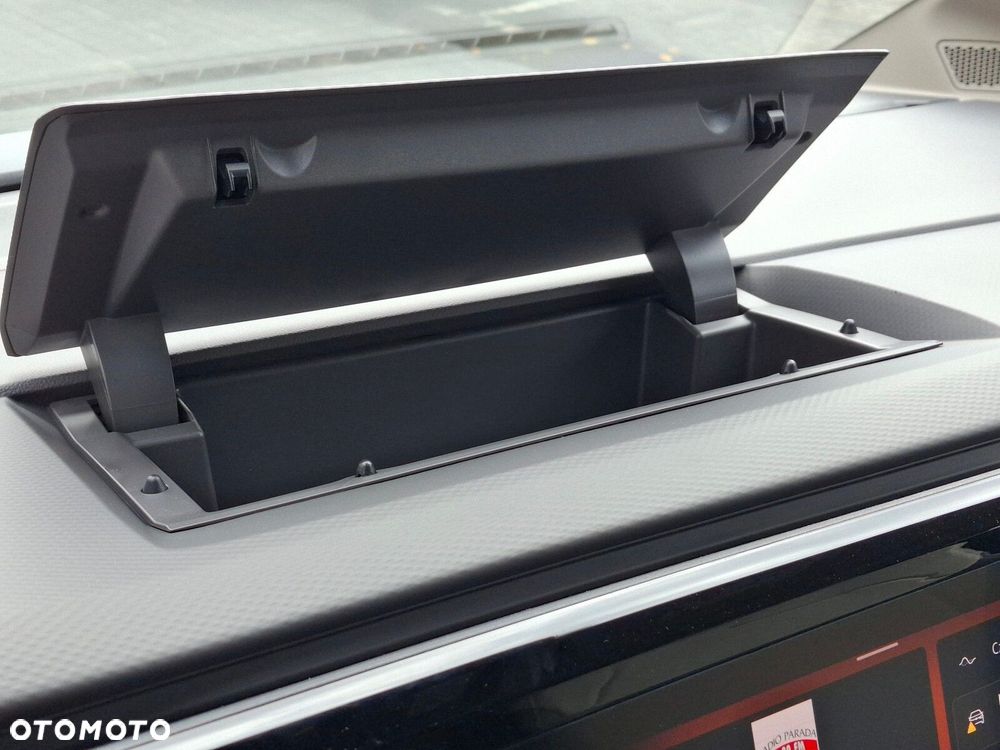 Volkswagen Multivan 2.0 TDI L2 Edition DSG - 28