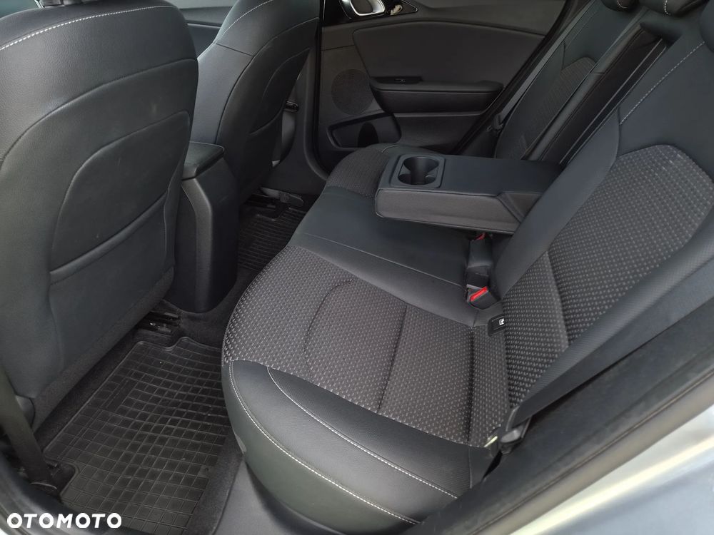 Kia Ceed 1.4 T-GDI L DCT - 23
