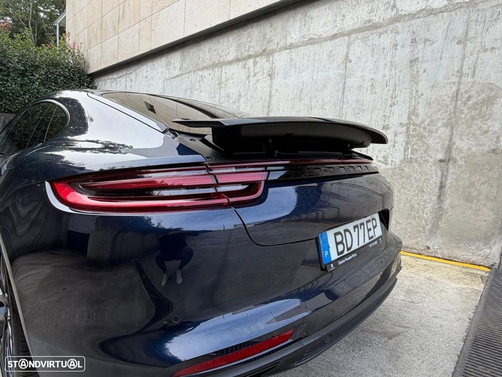 Porsche Panamera 4 E-Hybrid Platinum Edition - 9