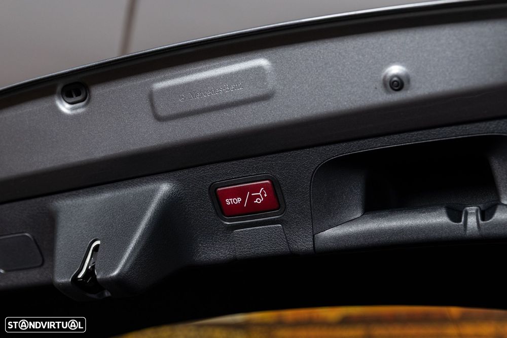 Mercedes-Benz CLA 250 e - 12