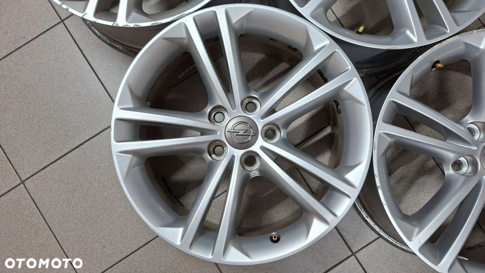 Felgi Aluminiowe 18 Opel Insignia A 5x120 ET 42 - 2