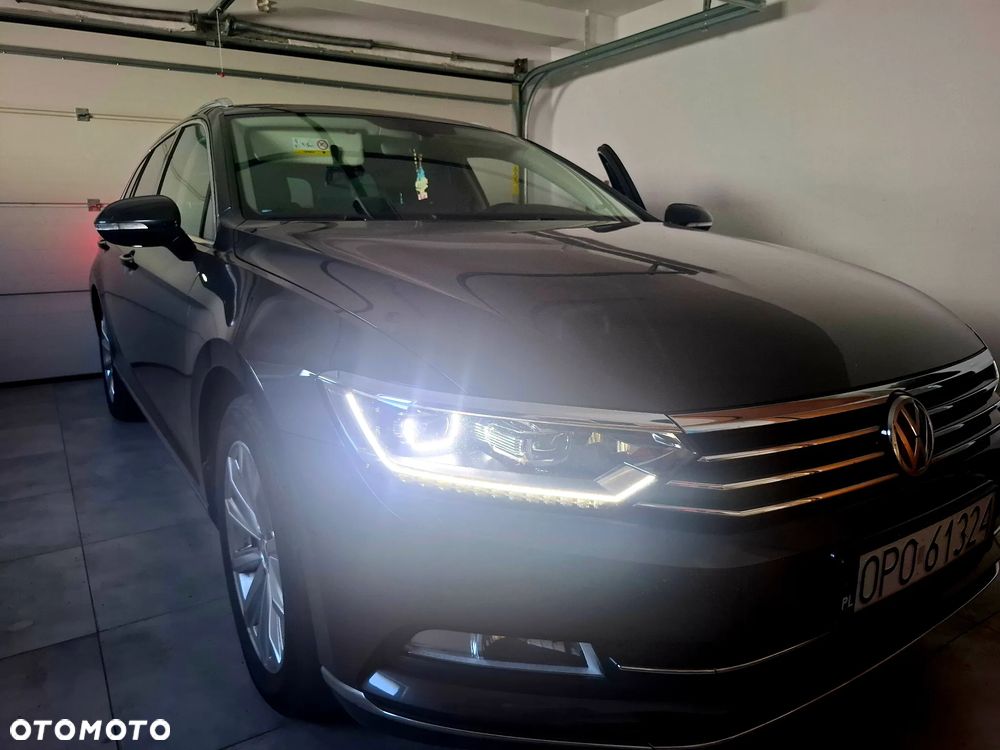 Volkswagen Passat 1.6 TDI SCR DSG Comfortline - 12