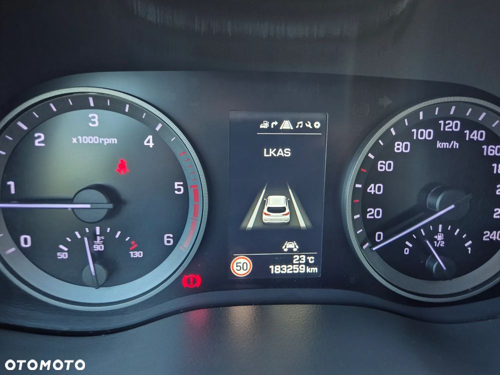 Hyundai Tucson 2.0 CRDi 4WD Advantage - 39