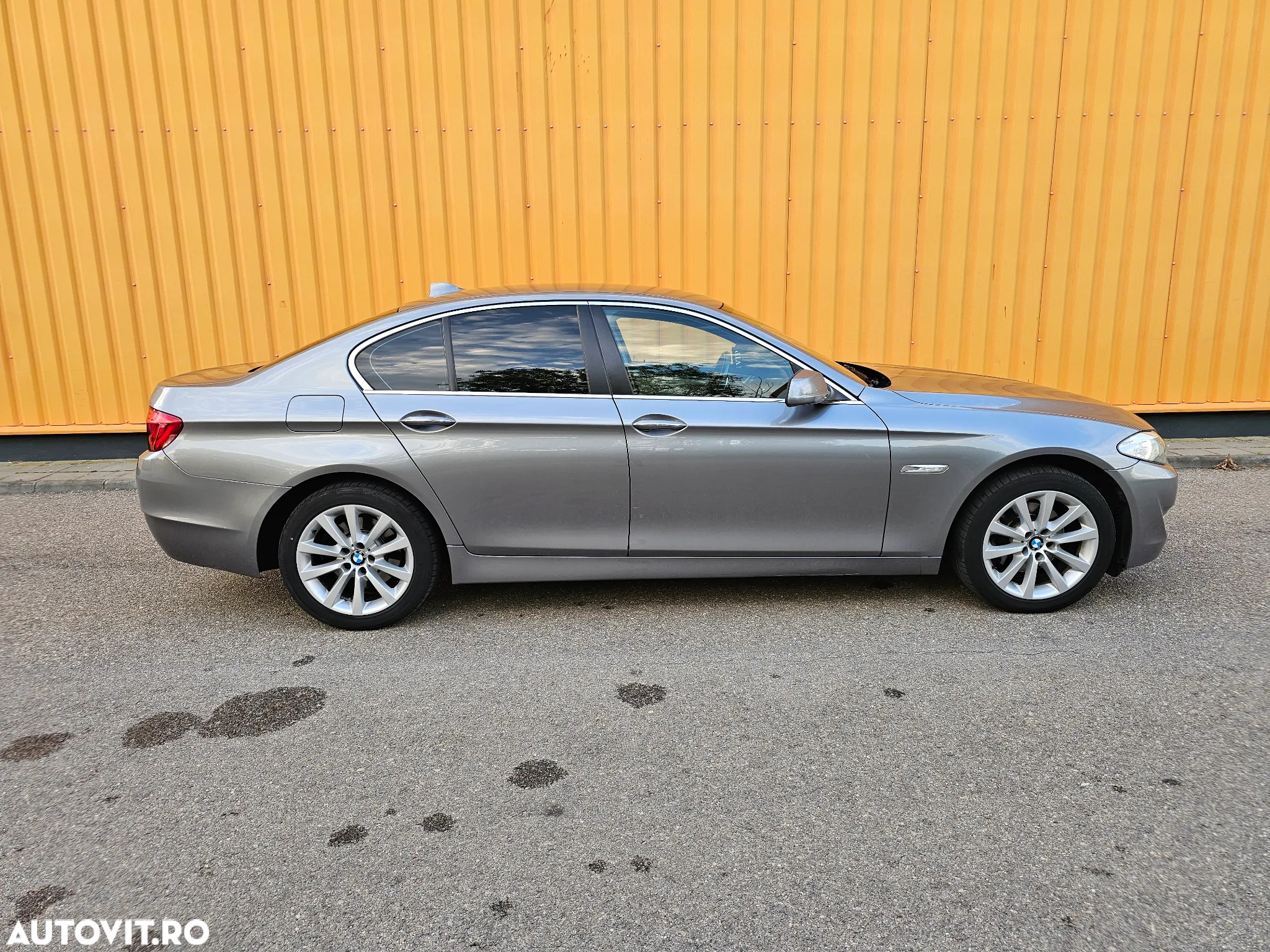 BMW Seria 5 520d - 10