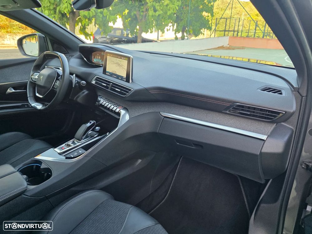 Peugeot 3008 1.6 Hybrid GT Pack e-EAT8 - 17